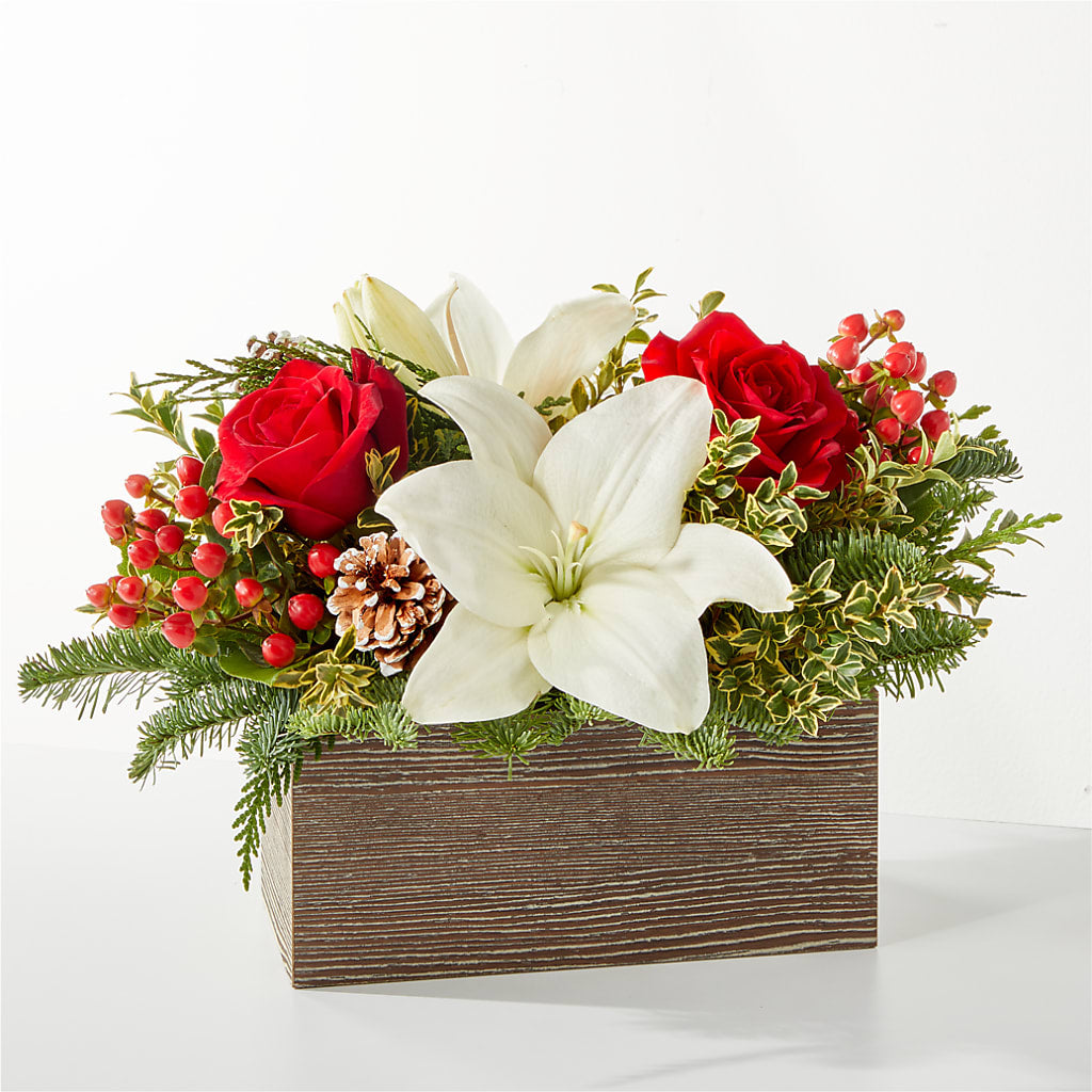 Snowy Wonderland Bouquet – LA DEANNE'S FLORIST, Cuthbert GA