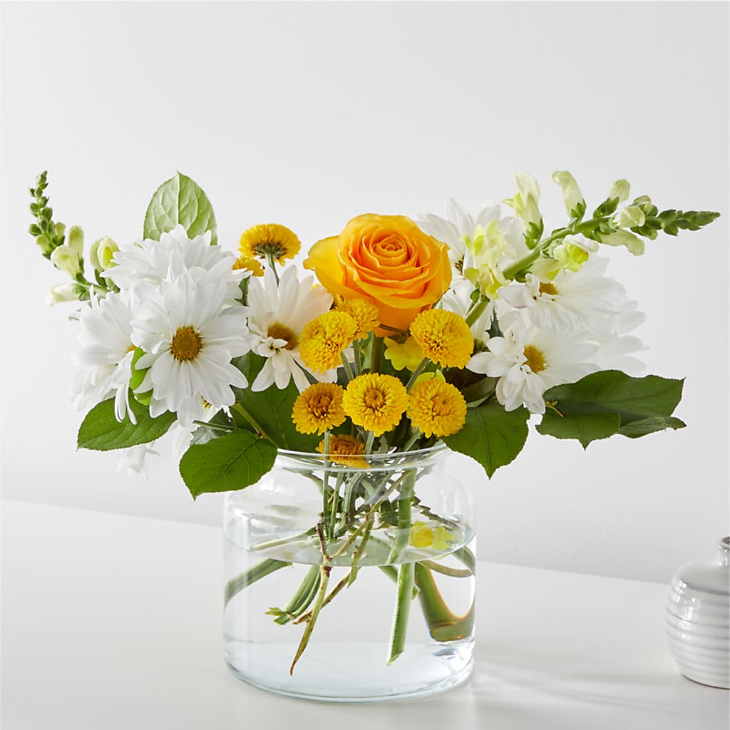 Sun Salutation Bouquet – LA DEANNE'S FLORIST, Cuthbert GA