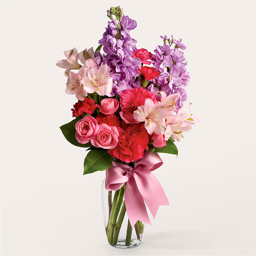 Main Character Bouquet – LA DEANNE'S FLORIST, Cuthbert GA