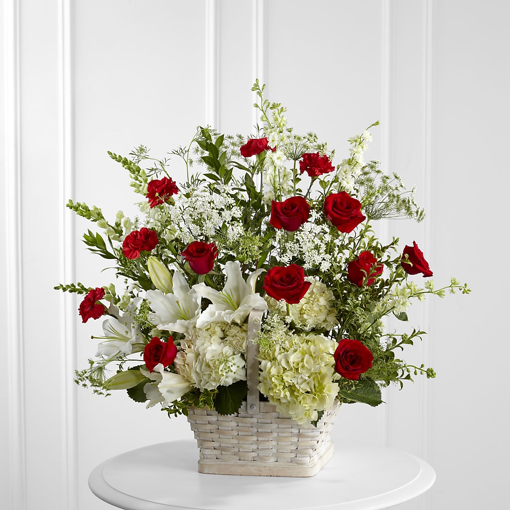 In Loving Memory Arrangement – LA DEANNE'S FLORIST, Cuthbert GA