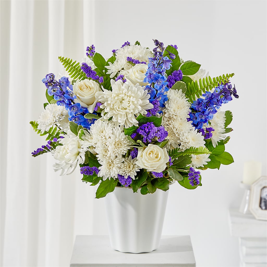 Hold Dear Tabletop Basket – LA DEANNE'S FLORIST, Cuthbert GA
