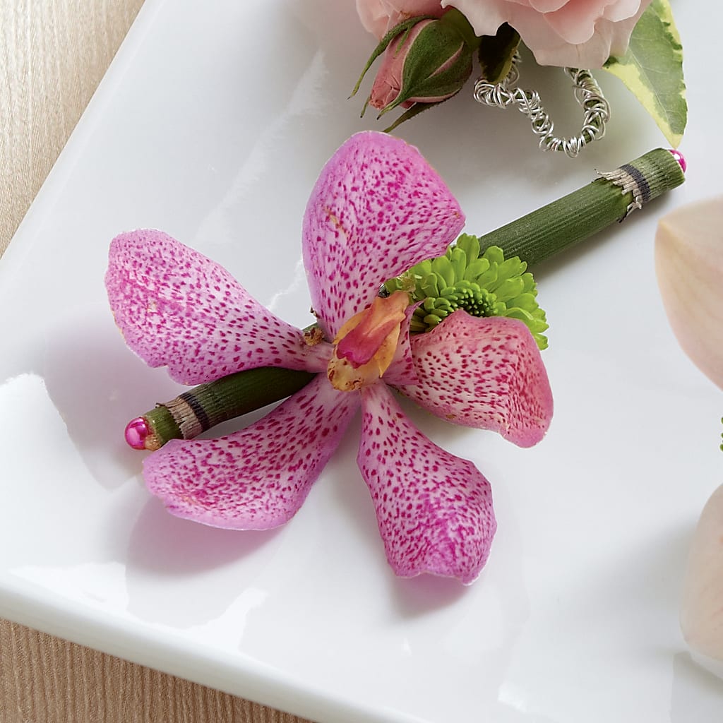 Pink Mokara Boutonniere – LA DEANNE'S FLORIST, Cuthbert GA