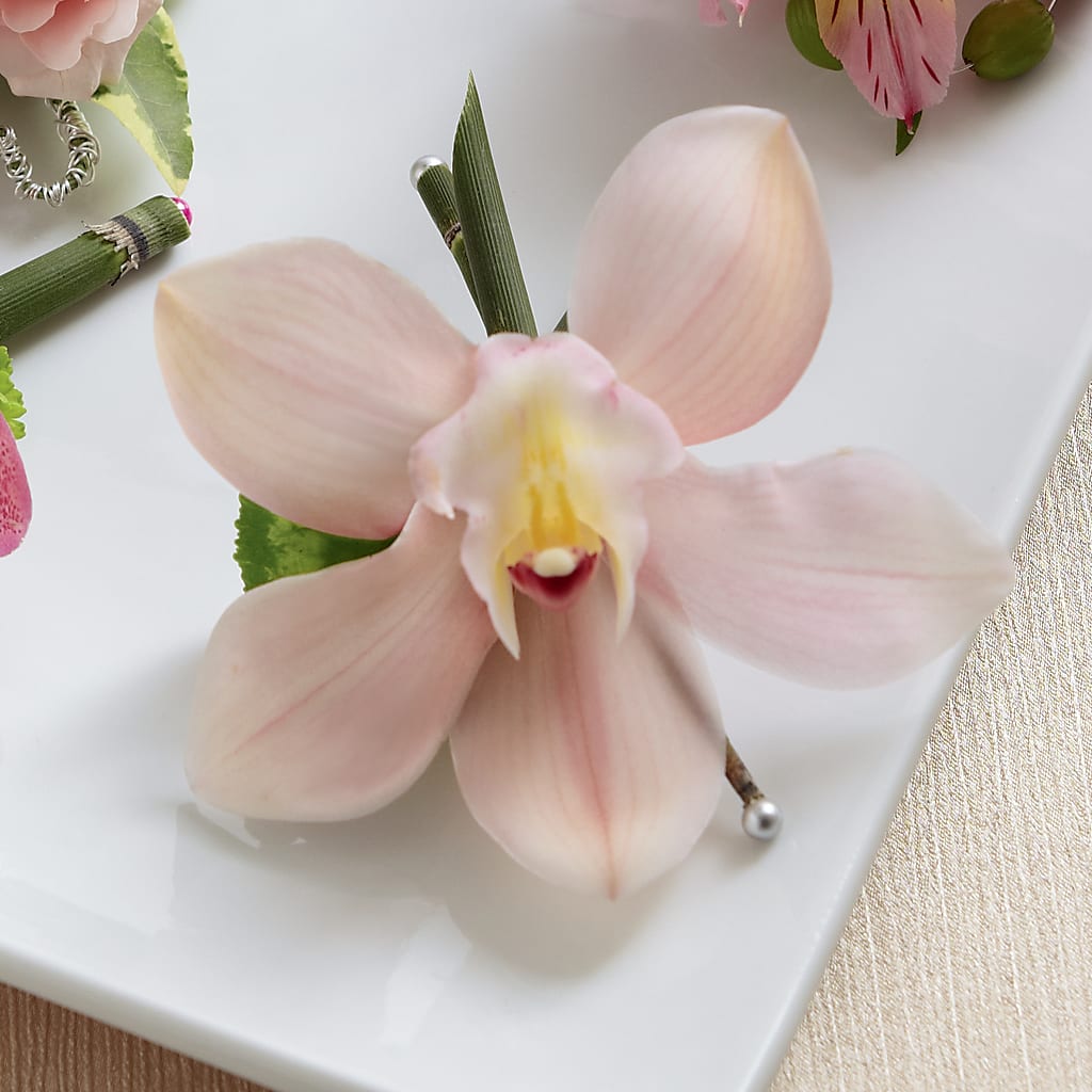 Pink Cymbidium Boutonniere – LA DEANNE'S FLORIST, Cuthbert GA