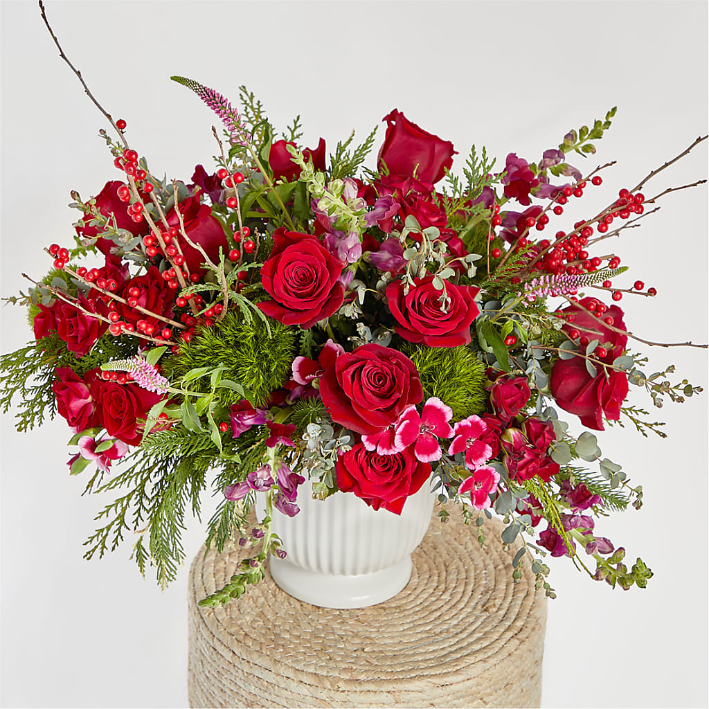 Big Red Bow Bouquet – LA DEANNE'S FLORIST, Cuthbert GA