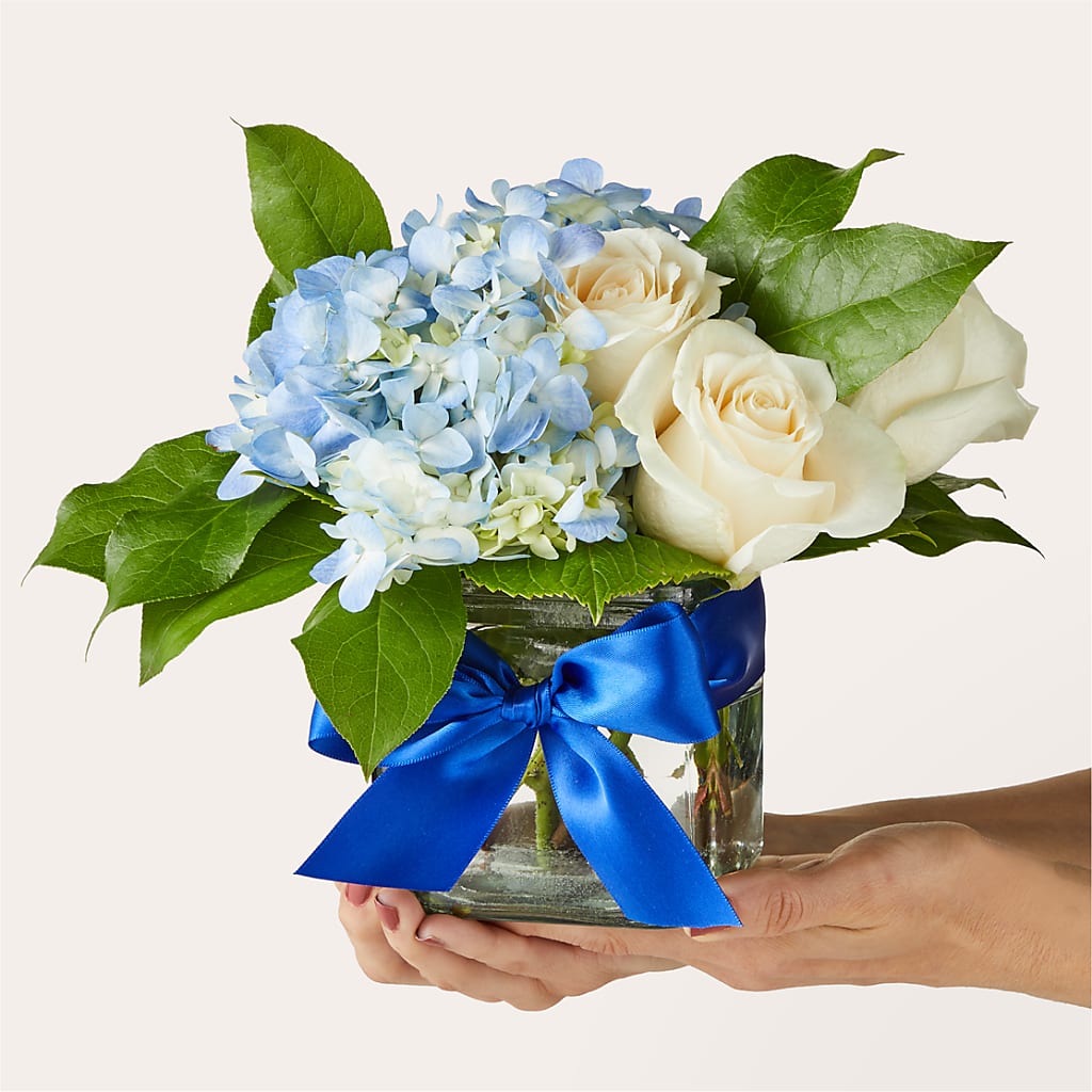 Sky Blue Delight Bouquet – LA DEANNE'S FLORIST, Cuthbert GA