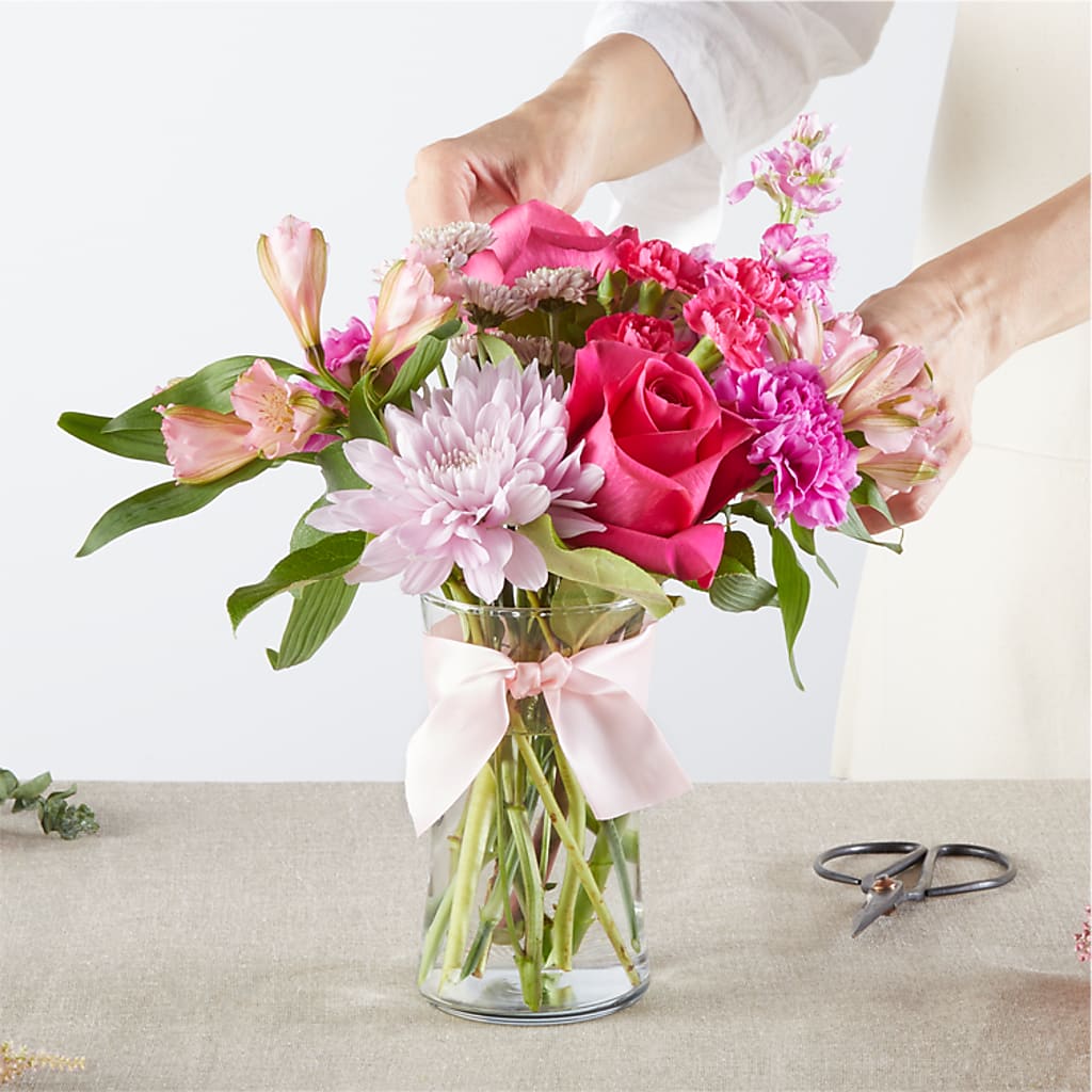 Pink Ribbon - A Florist Original – LA DEANNE'S FLORIST, Cuthbert GA