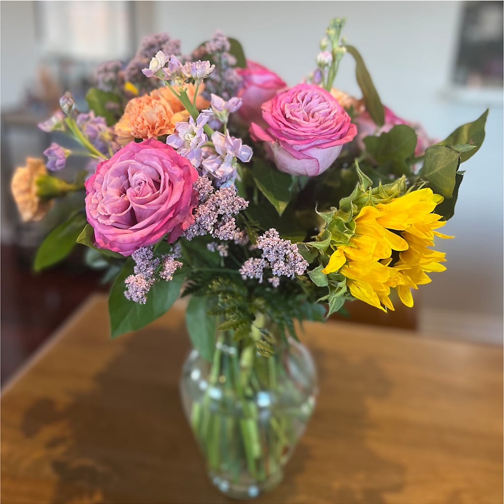 Yellow Brick Road Bouquet – LA DEANNE'S FLORIST, Cuthbert GA