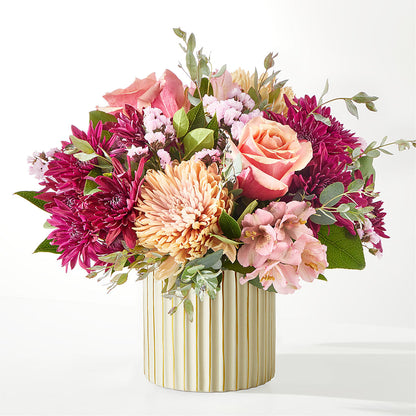 Berry Cobbler Bouquet with Ivory Vase – LA DEANNE'S FLORIST, Cuthbert GA