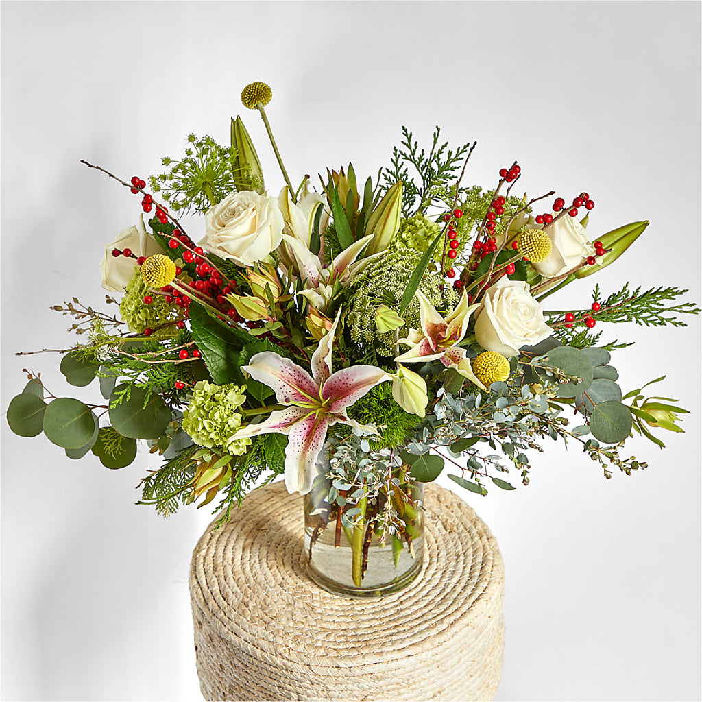 Berry & Bright Bouquet – LA DEANNE'S FLORIST, Cuthbert GA