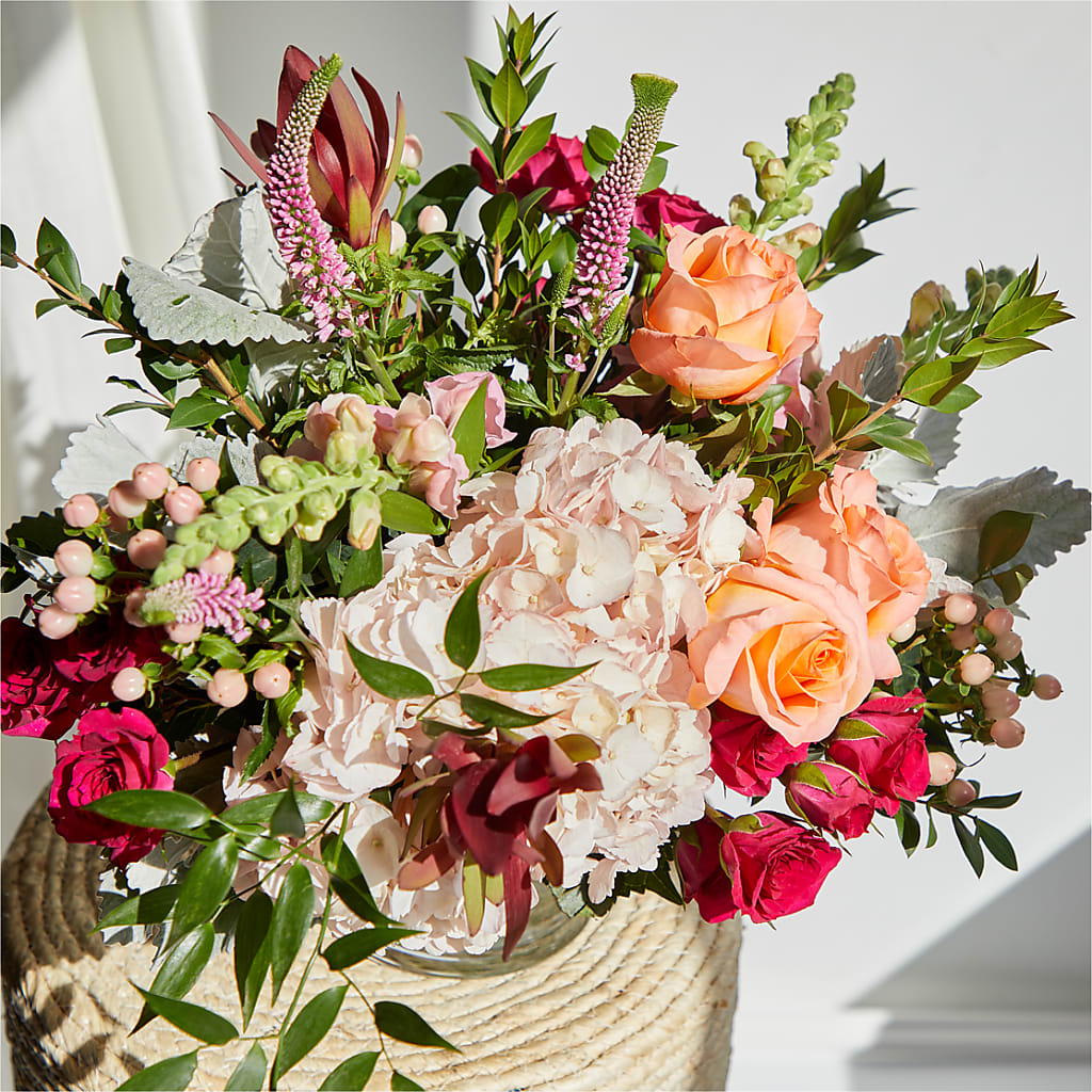 Glitz & Glam Bouquet – LA DEANNE'S FLORIST, Cuthbert GA