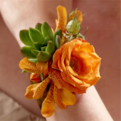 Irresistible Love Wrist Corsage – LA DEANNE'S FLORIST, Cuthbert GA