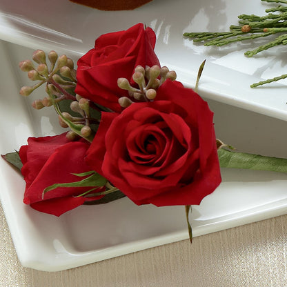 Red Spray Rose Boutonniere – LA DEANNE'S FLORIST, Cuthbert GA
